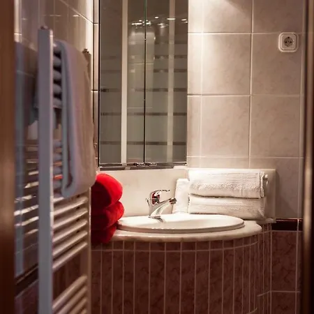 Mediterran Gæstehus 4*