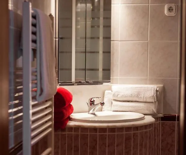 Mediterran Pensionat 4*