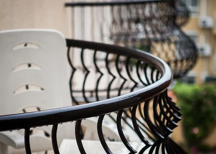 Mediterran Pensionat 4*